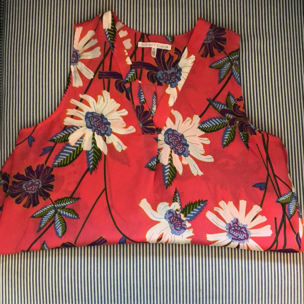 Floral Sleeveless Blouse
